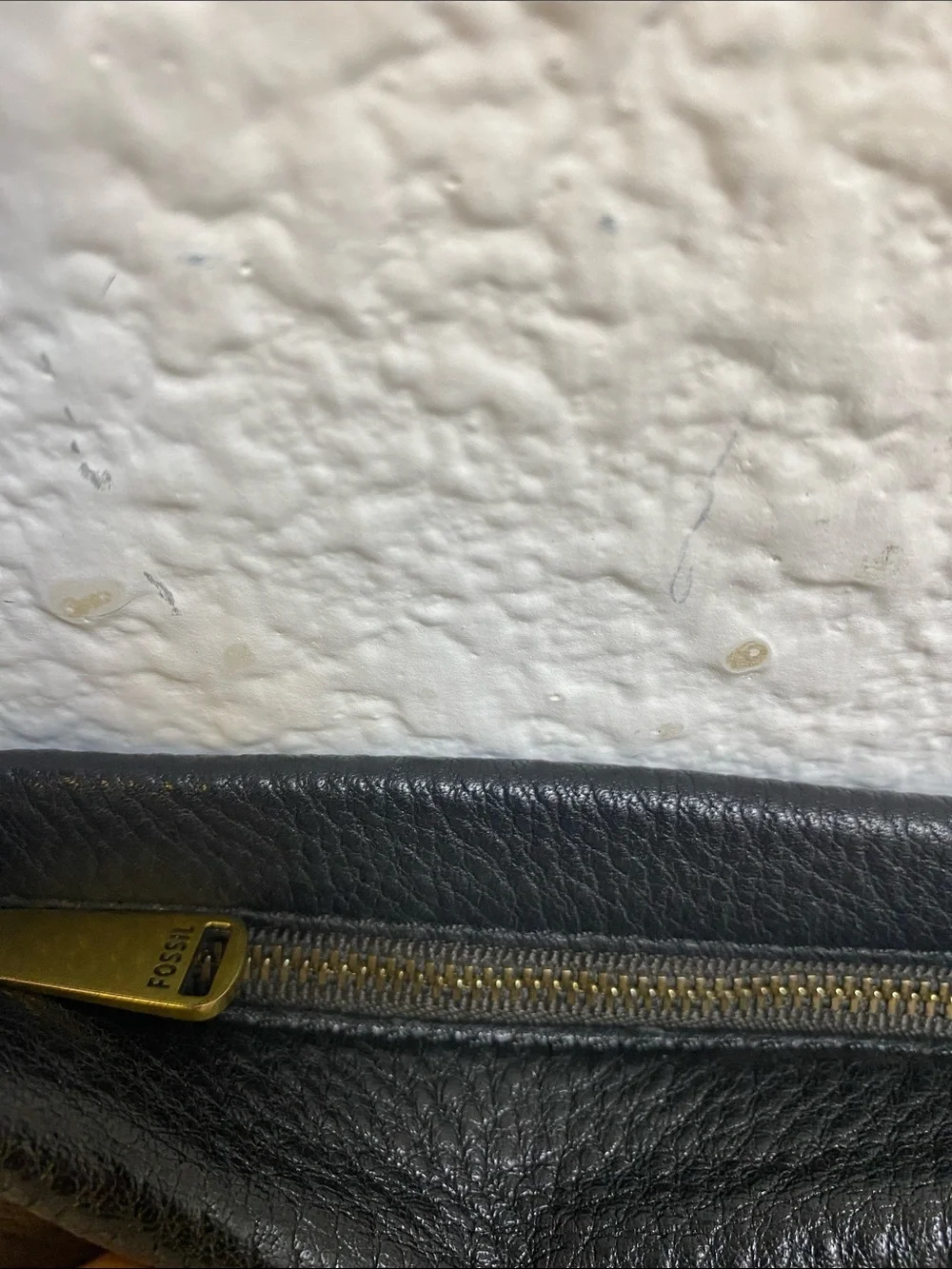 Fossil compact pebbled